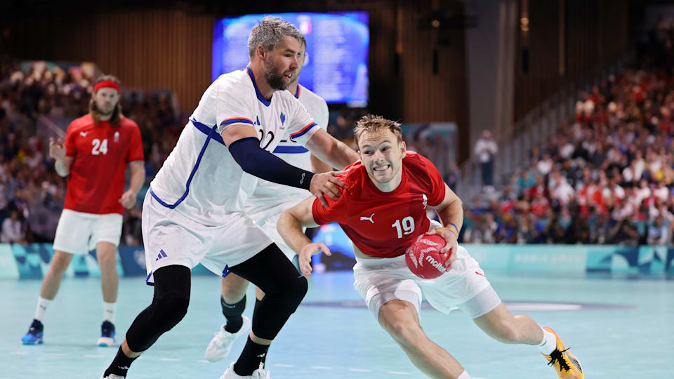 JO de Paris 2024 Handball hommes La France chute dans le choc inaugural face au Danemark Resultat resume