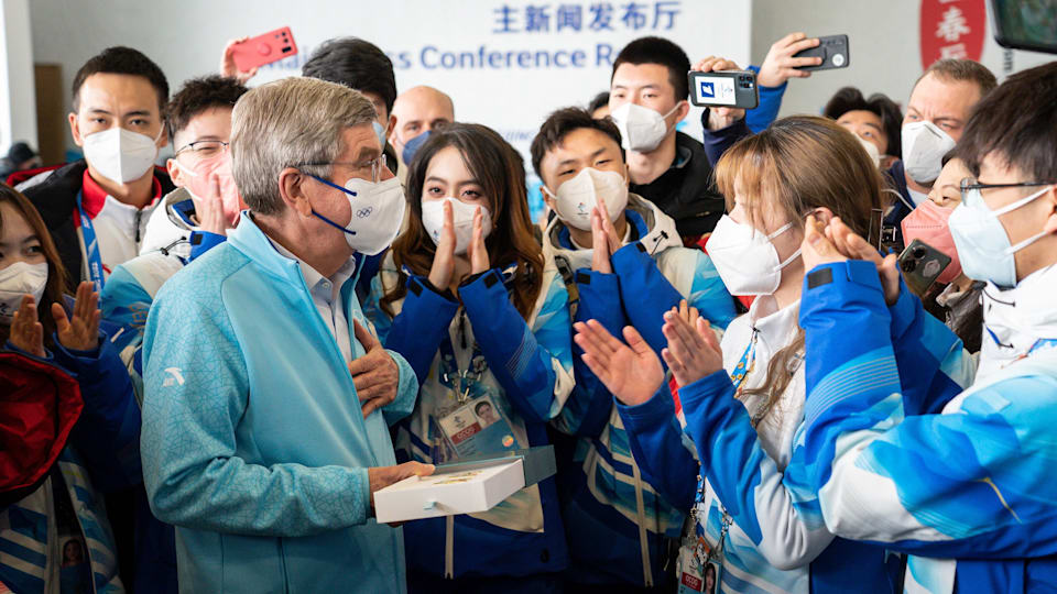 Beijing 2022 volunteers thanked by IOC President  