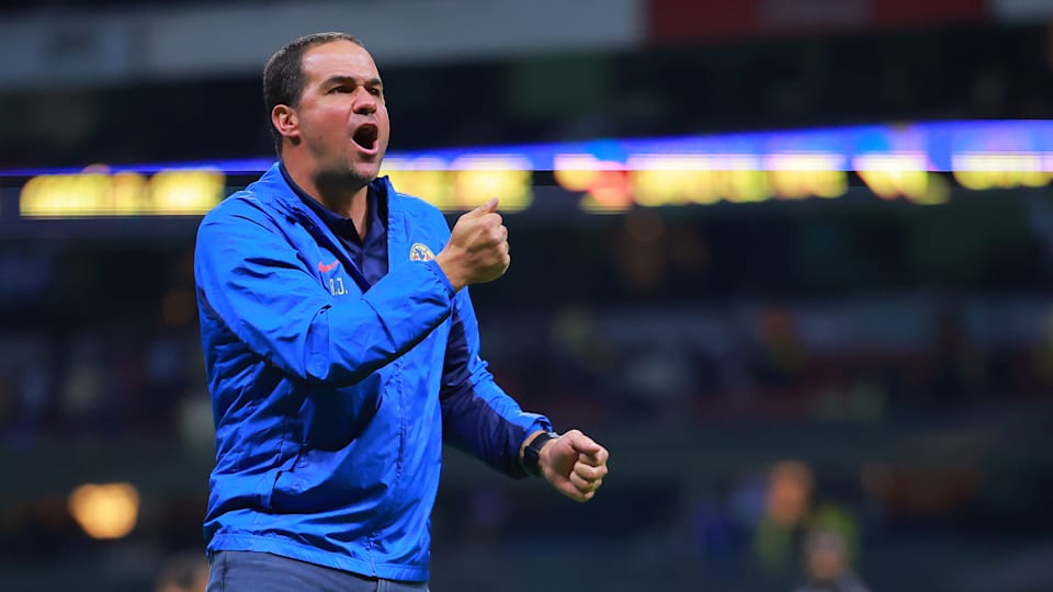 André Jardine, entrenador del América celebra la victoria Vs León, Apertura 2023 Liga MX