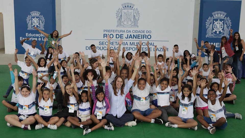 Les enfants apprécient la Carioca Arena 3 désormais ouverte au public
