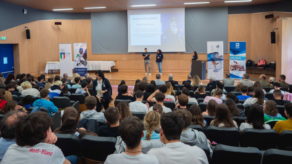"Milano Cortina 2026 in Schools" tour in collaboration with CONI - at: Linguistic-Sports High School of Courmayeur; June 7, 2023.