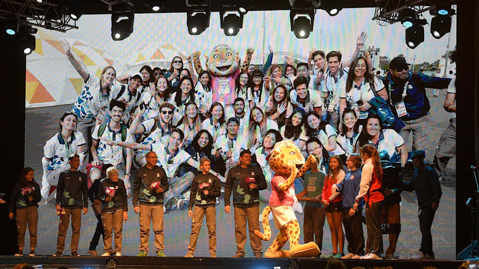 The IOC celebrates the thousands of sports volunteers on International Volunteer Day 2018