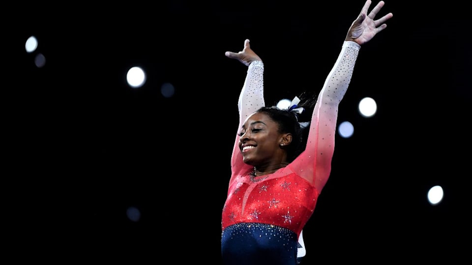 圧倒的な演技でチームを引っ張る米国のシモーン・バイルス