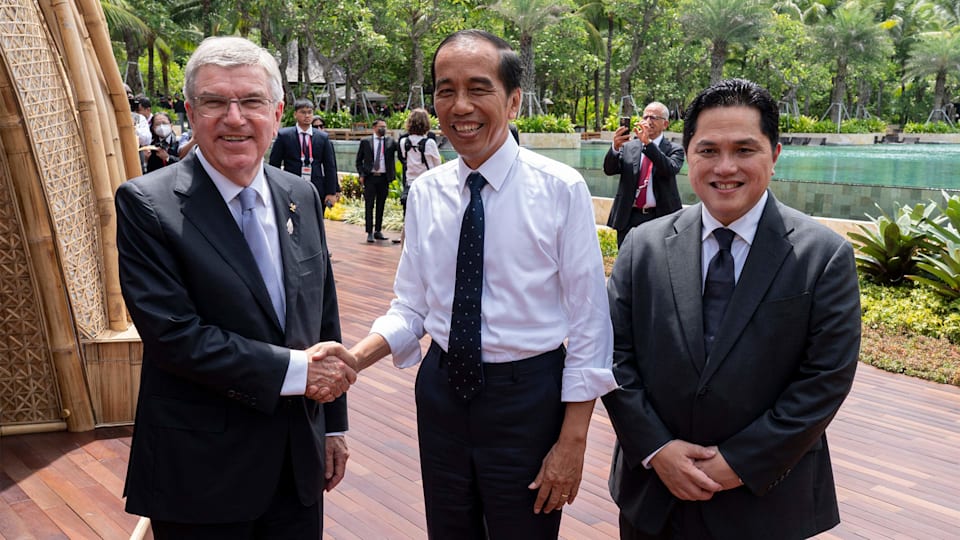 IOC President Thomas Bach welcomes support by G20 Chair and President of the Republic of Indonesia, Joko Widodo