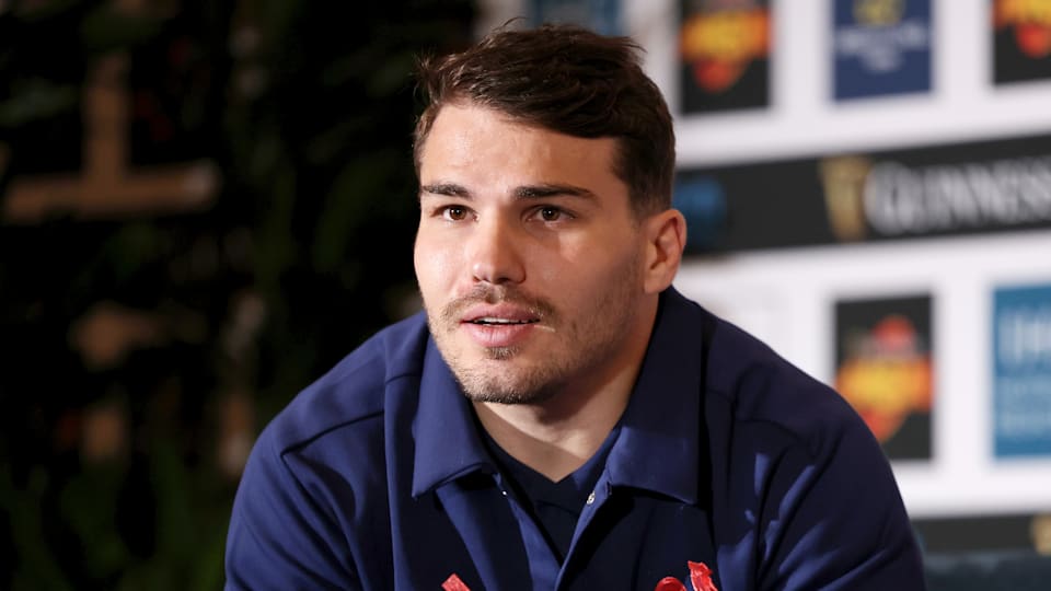 Tournoi des 6 Nations Le XV de France avec 23 joueurs dont Antoine