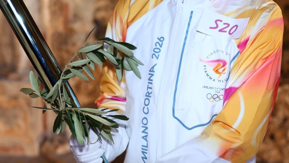 Fiamma Olimpica oggi: la tappa del 22 dicembre arriva a Pompei | Tedofori,  Citt&agrave; di passaggio, programma e orari &middot; Milano Cortina 2026