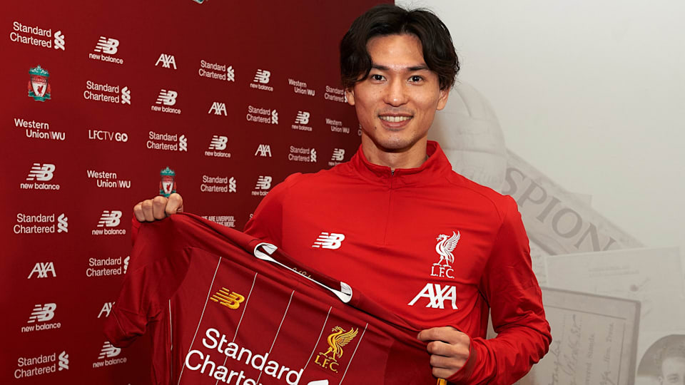 メーカー サッカー】日本代表FW南野拓実が昨季の欧州王者リヴァプールに ウェア