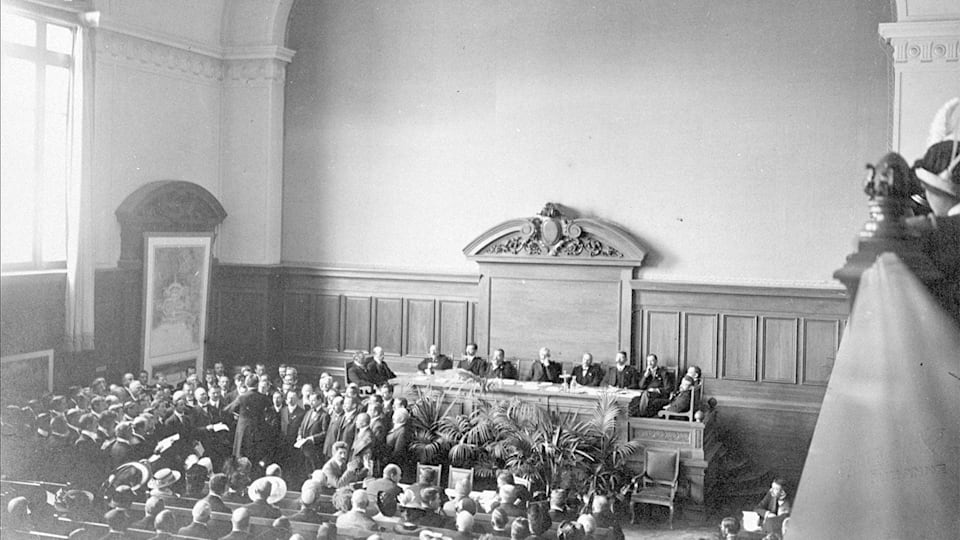 05-Olympic-Congress-Lausanne-1913-banner