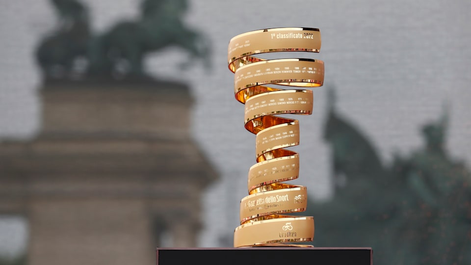 Giro d'Italia trophy