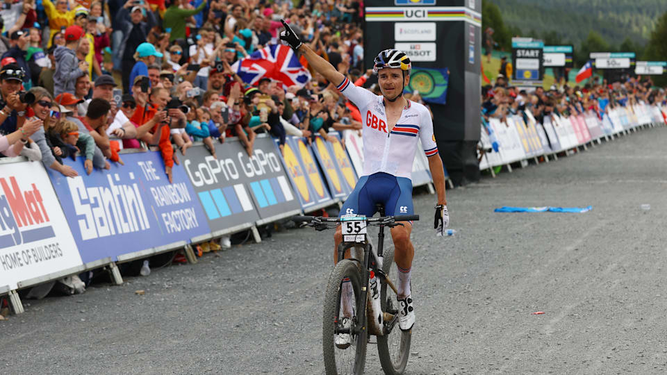 Uci cycling top