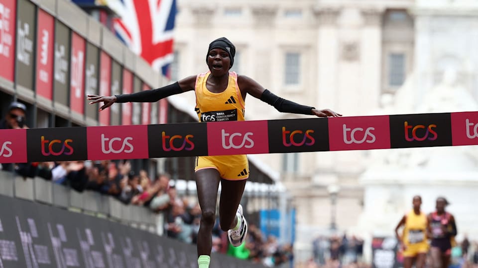 London Marathon 2024: Olympic champion Peres Jepchirchir sprints to women's-only world record as Alexander Mutiso Munyao takes men's win