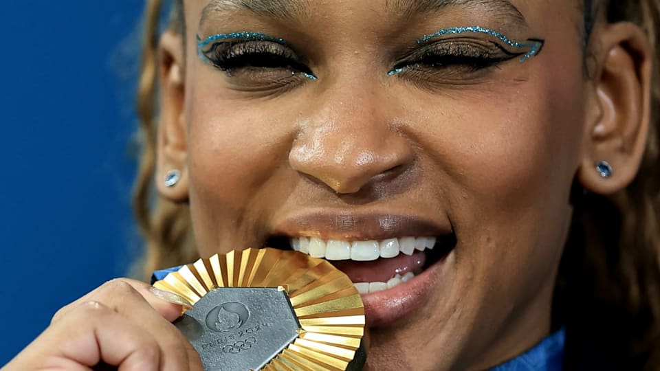 Rebeca Andrade ouro
