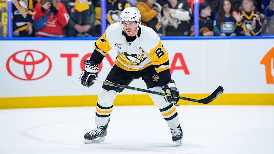Sidney Crosby, seen here playing for the Pittsburgh Penguins, will be donning the Team Canada jersey at Milano Cortina 2026