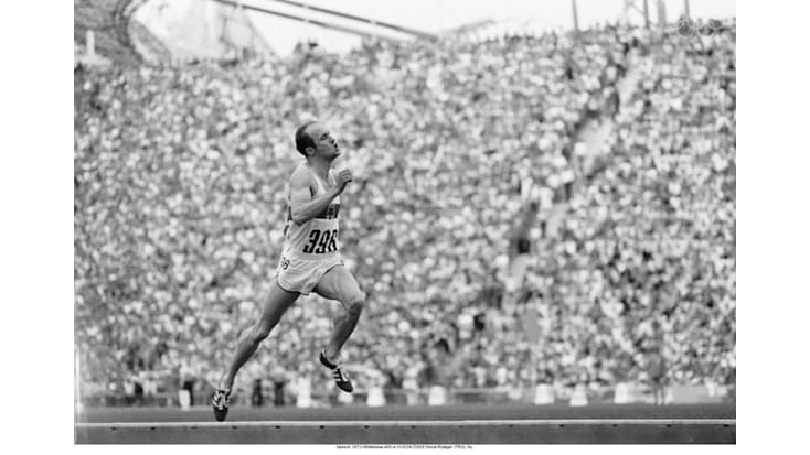 Munich olympics 1972 opening ceremony Black and White Stock Photos ...