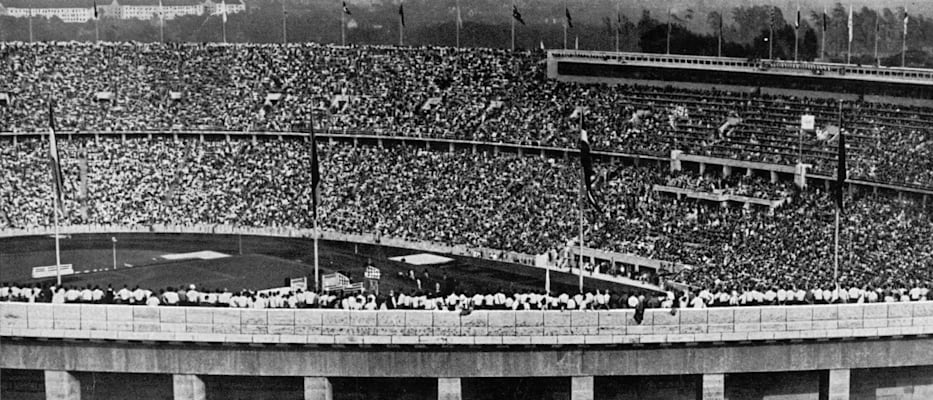 Jesse Owens nos Jogos Olímpicos de Verão de 1936