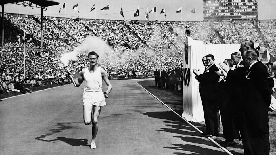 London_1948_torch_hero