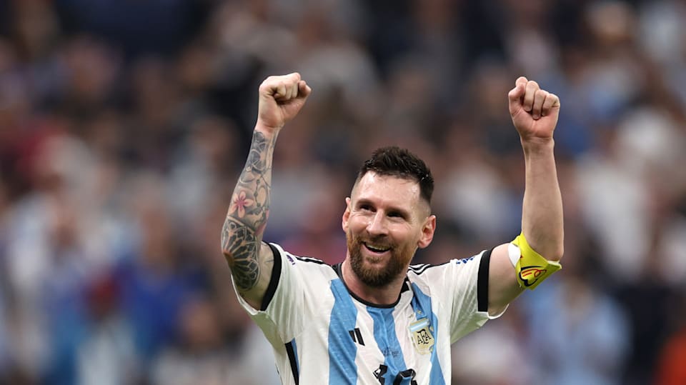 【ラスト】アルゼンチン代表　ワールドカップ優勝　記念　メッシ　インテルマイアミ サッカー】W杯優勝アルゼンチン代表 リオネル・メッシ「神様が