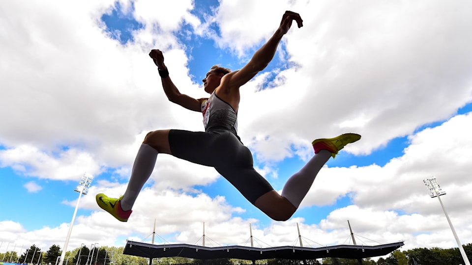 ふかりん様専用 ジョナサンエドワーズ直筆サイン 陸上競技 三段跳び