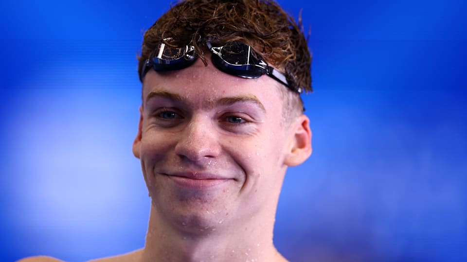 Léon Marchand : qui est le nageur français qui fait sensation aux JO