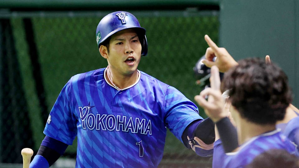 DeNAがソフトバンクの連勝を阻んで初勝利…桑原将志が勝ち越しソロ