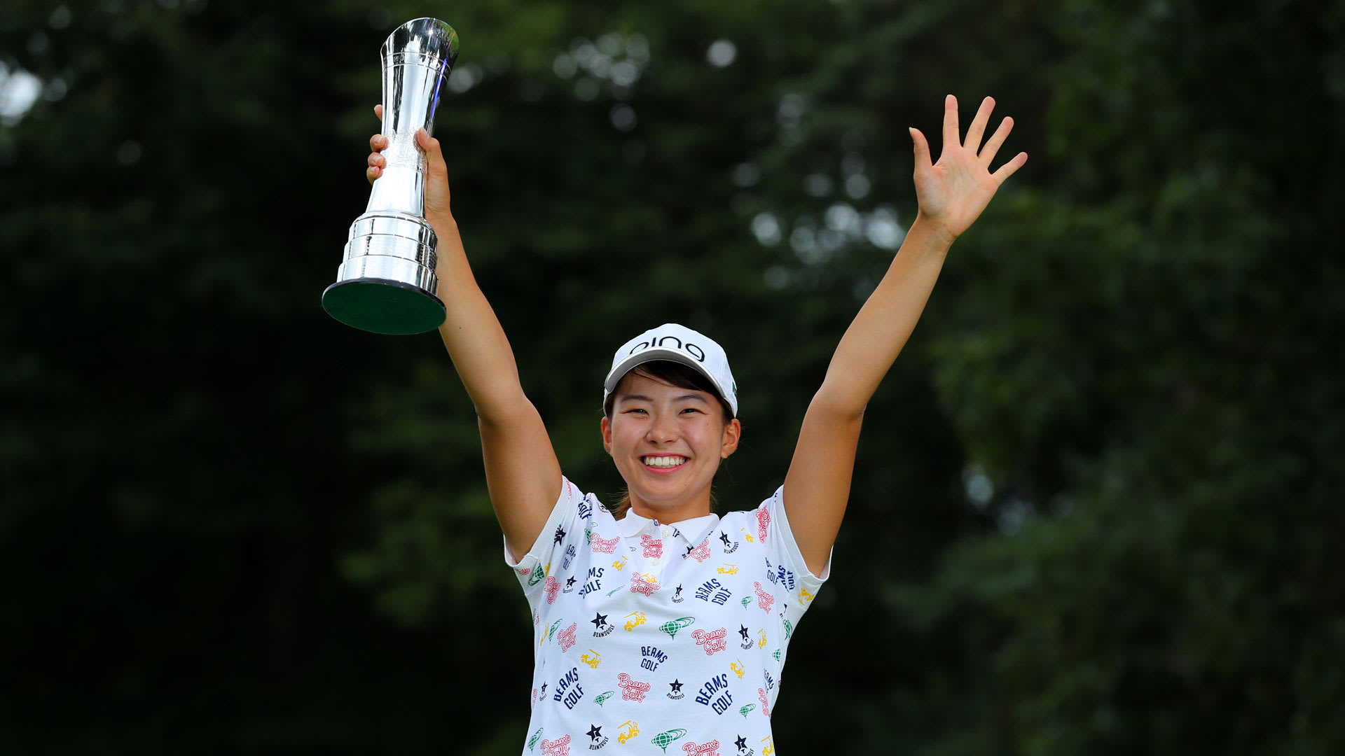 23年女子ゴルフ国別対抗戦サイン入りジップアップシャツ（渋野、畑岡、古江、笹生） 笹生優花5位 渋野日向子12位で決勝へ 畑岡＆古江も予選通過