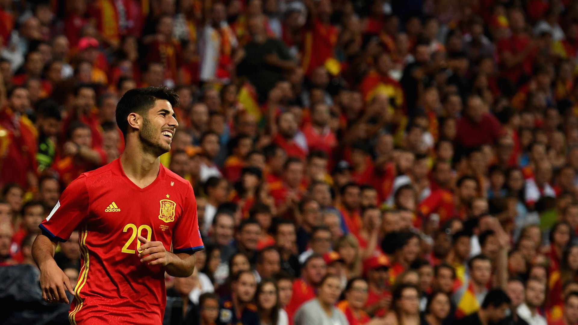 Spain national football team kit hi-res stock photography and