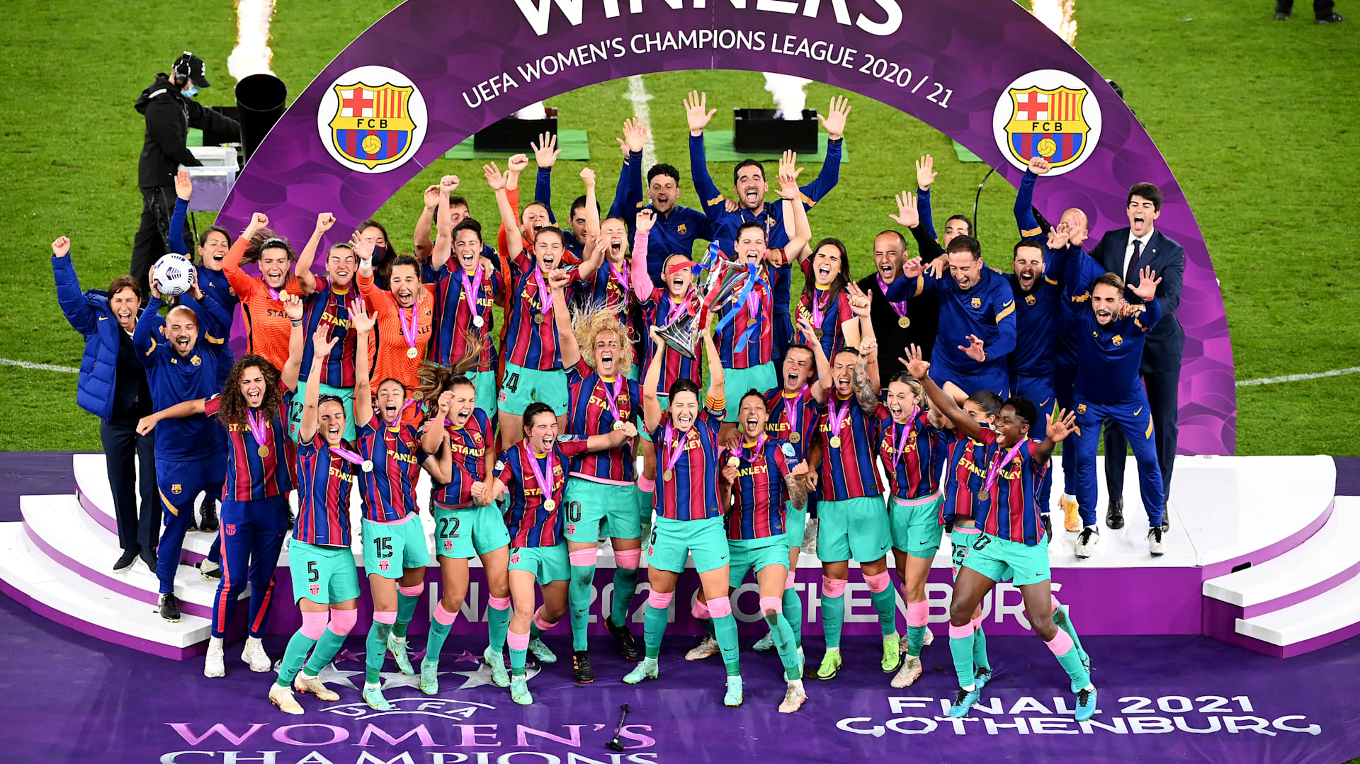 Todos os jogos das Finais da UEFA Champions League, Women's Champions League,  Youth League e eSports