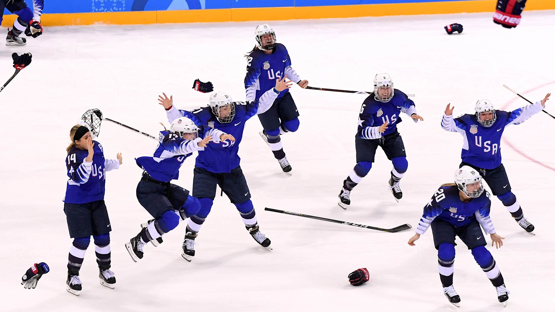 Canada defeats Team USA to win women's hockey gold