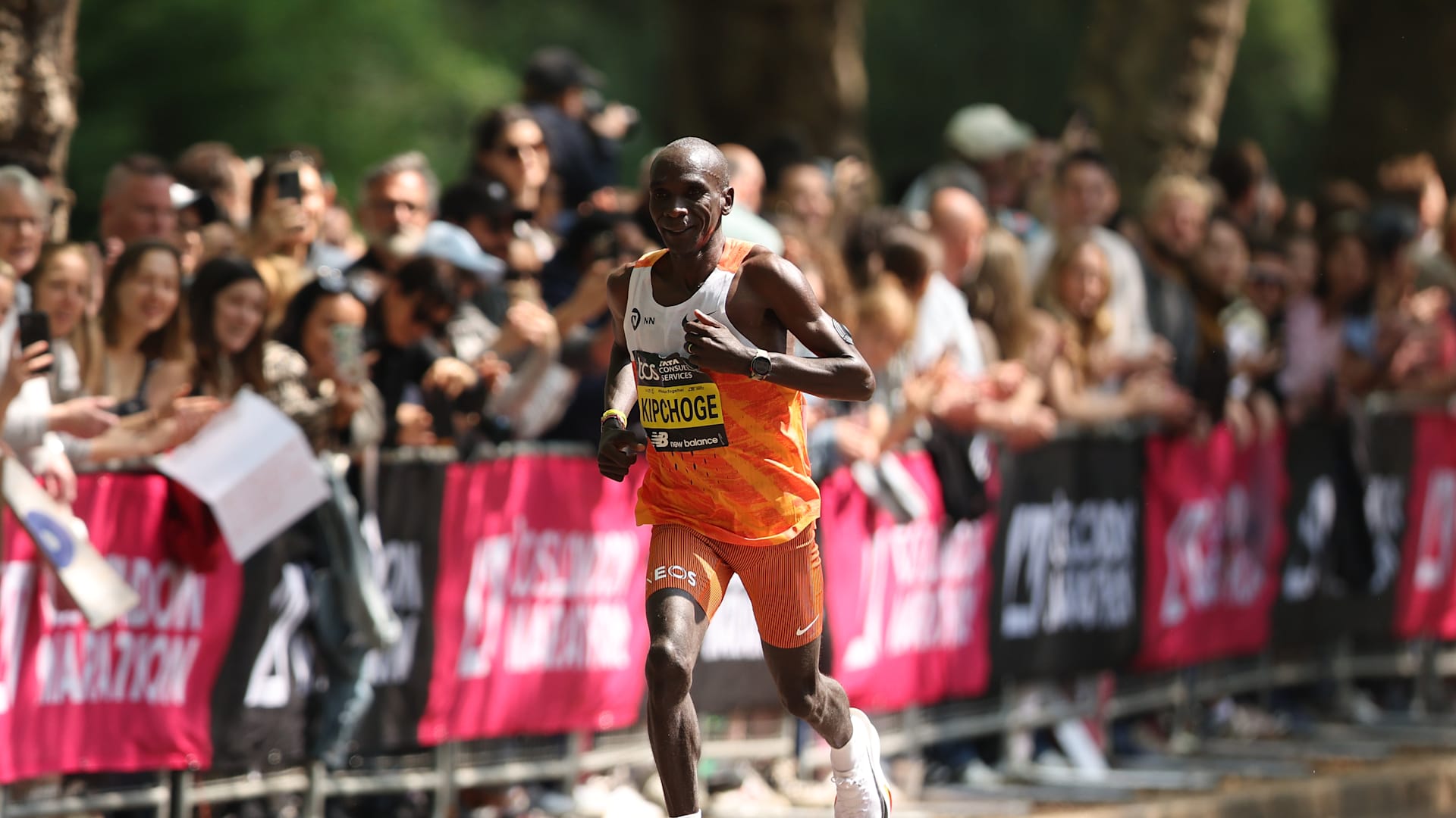 証拠写真付き・直筆　サインエリウド・キプチョゲマラソン写真サイン入り伝説ランナー 証拠写真付き・直筆 サインエリウド・キプチョゲマラソン写真サイン