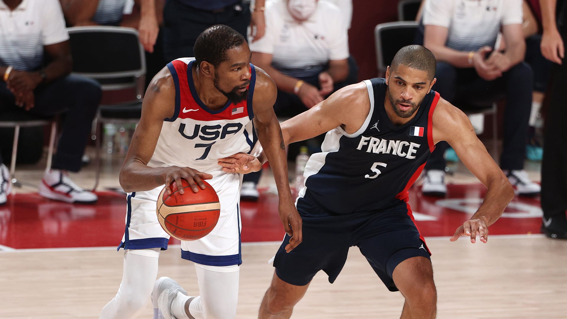 L'équipe de basket-ball du BC Olne à nu pour l'édition 2024 de son