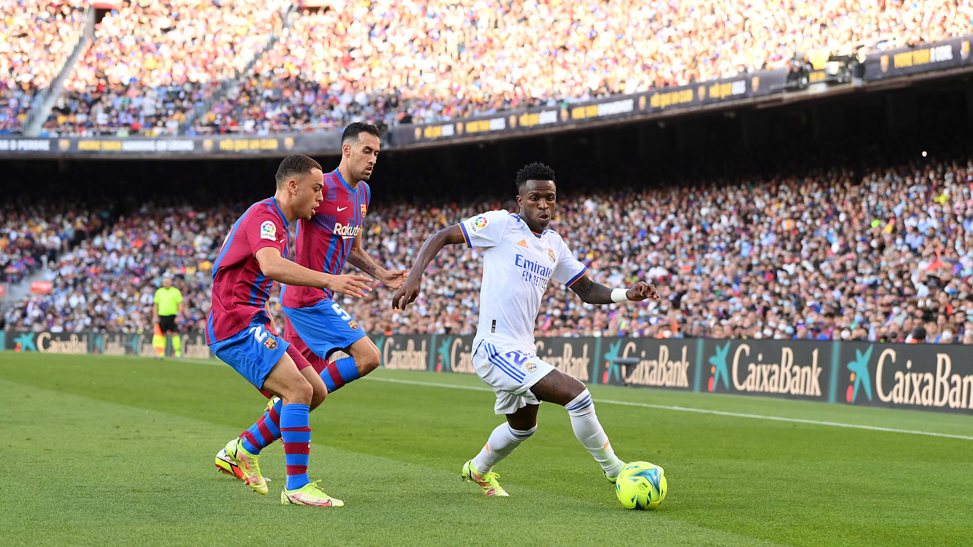 Real Madrid Vs Barcelona: Raphinha Scores Stunner In Heated Pre-season El  Clasico - Watch