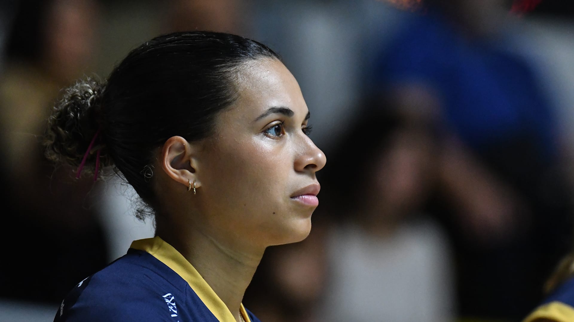 how-us-volleyball-star-avery-skinner-is-forging-her-own-path