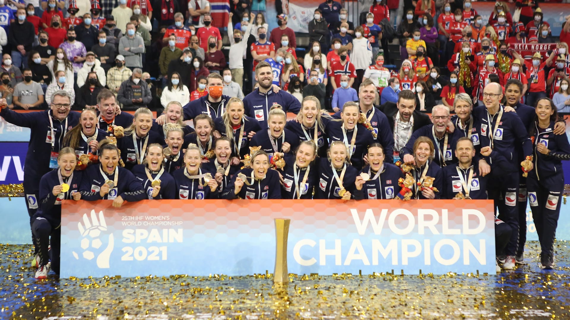 Coverage of EHF Champions League Women round 5