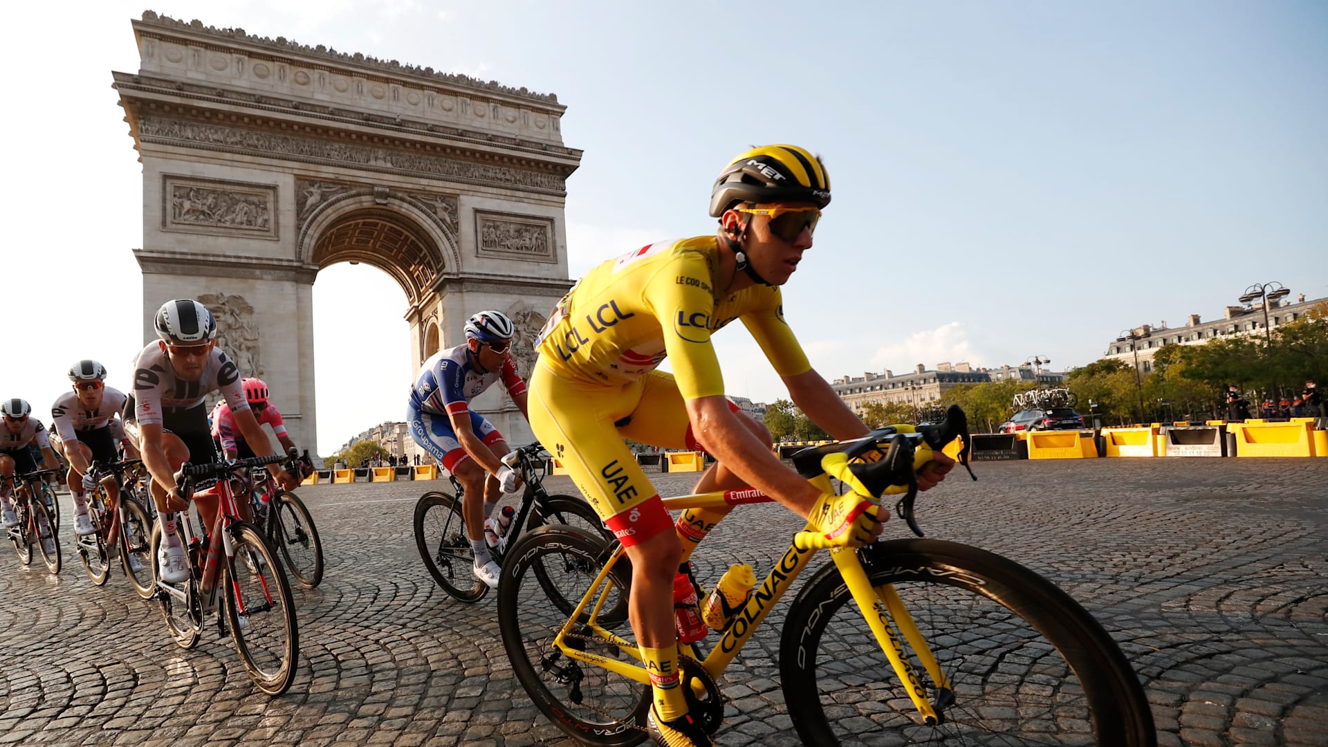 Take home the yellow jersey in Tour de France 2023 and Pro Cycling