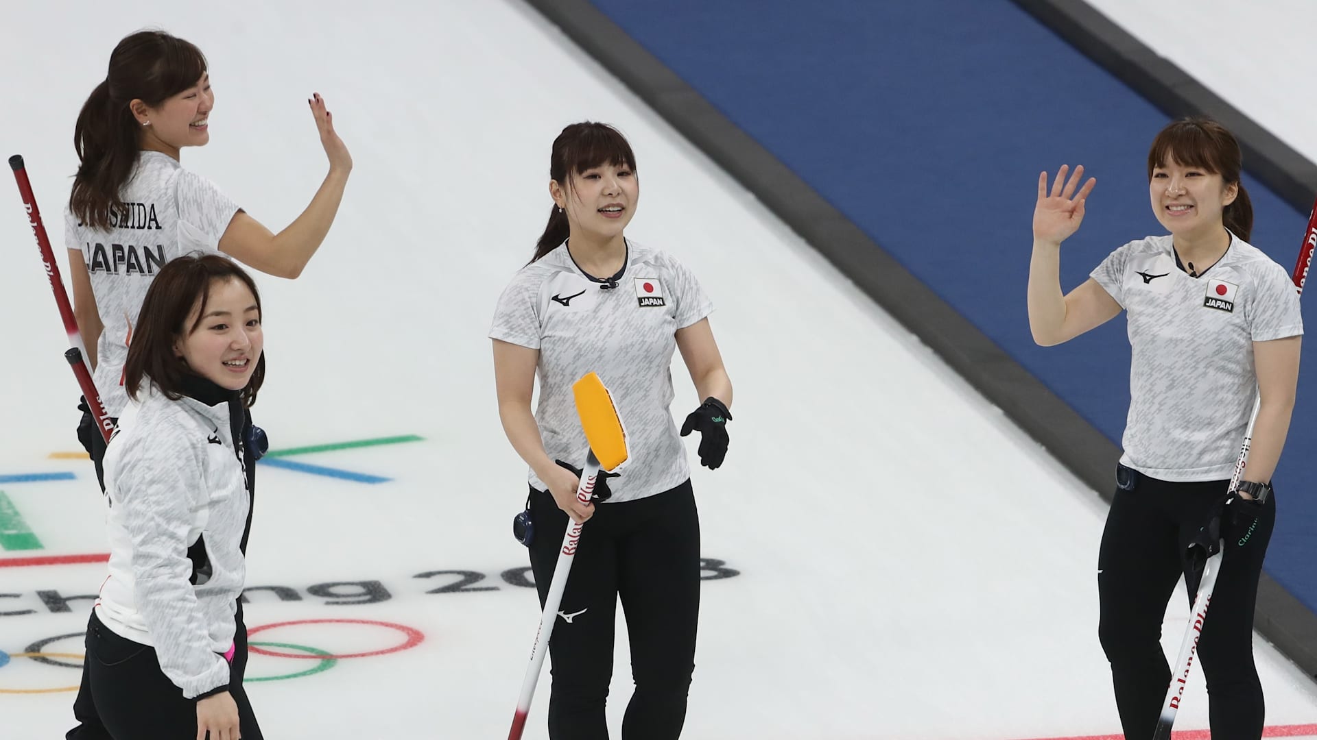 女子日本代表ロコ・ソラーレはオリンピック出場権獲得へ王手