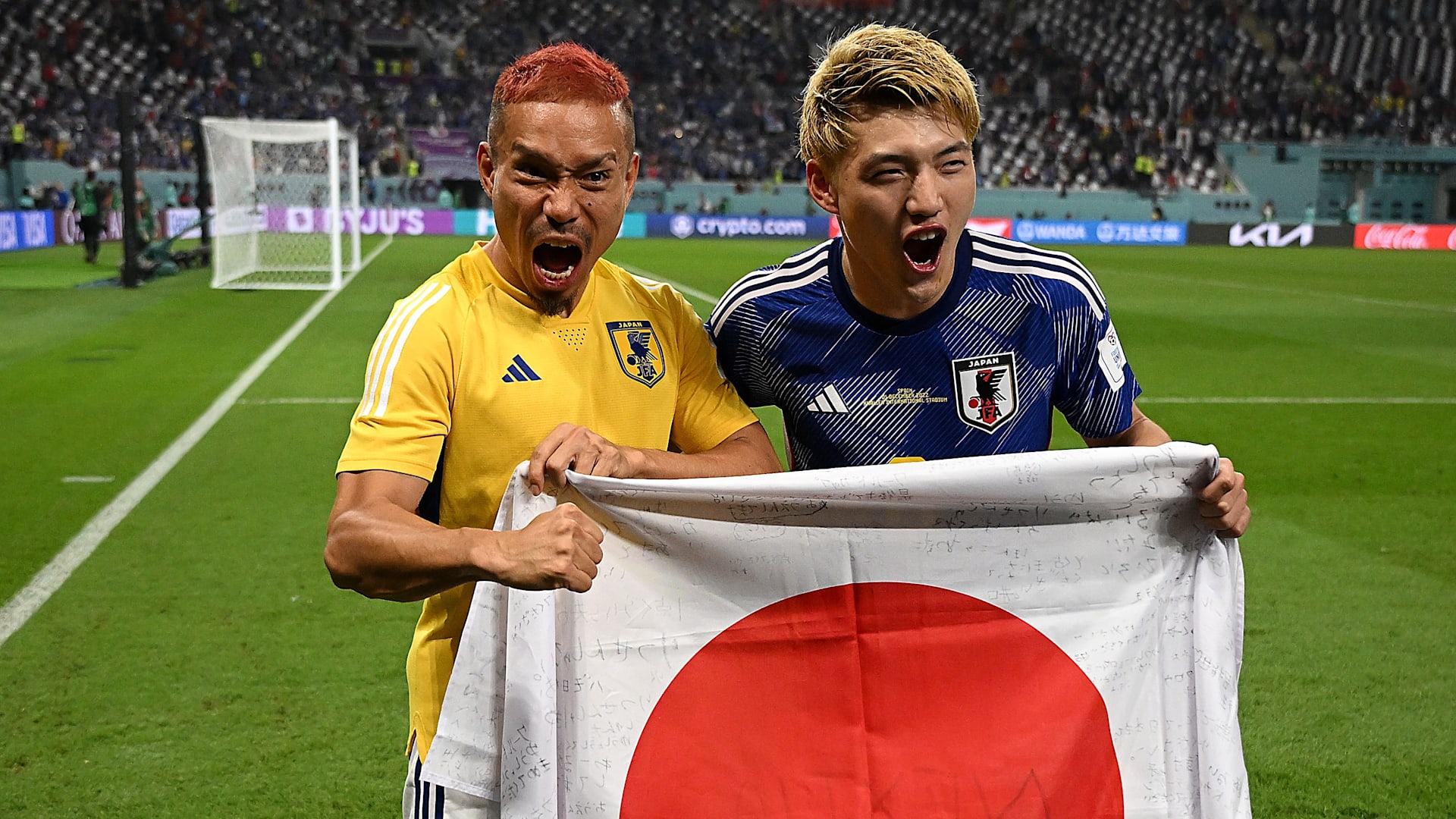 超希少！サッカーワールドカップでドイツ・スペインに勝利したスタジアム思い出の品２ 超希少！サッカーワールドカップでドイツ・スペインに勝利した