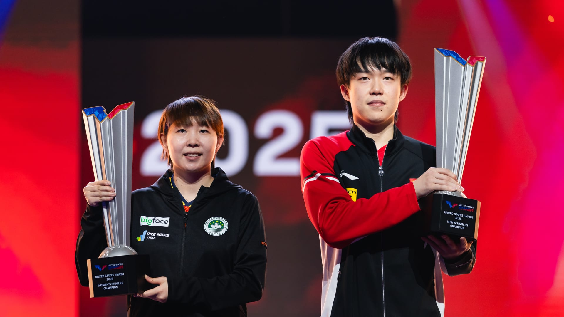 2025年WTT美国大满贯赛：王楚钦完胜张本智和称霸男单，朱雨玲