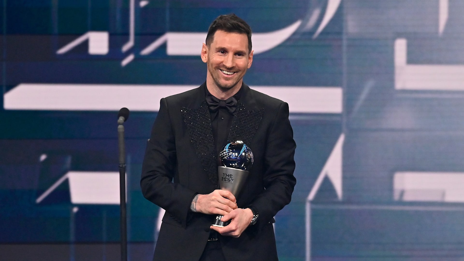 リオネル・メッシが2022年FIFA男子最優秀選手に選出カタールW杯では