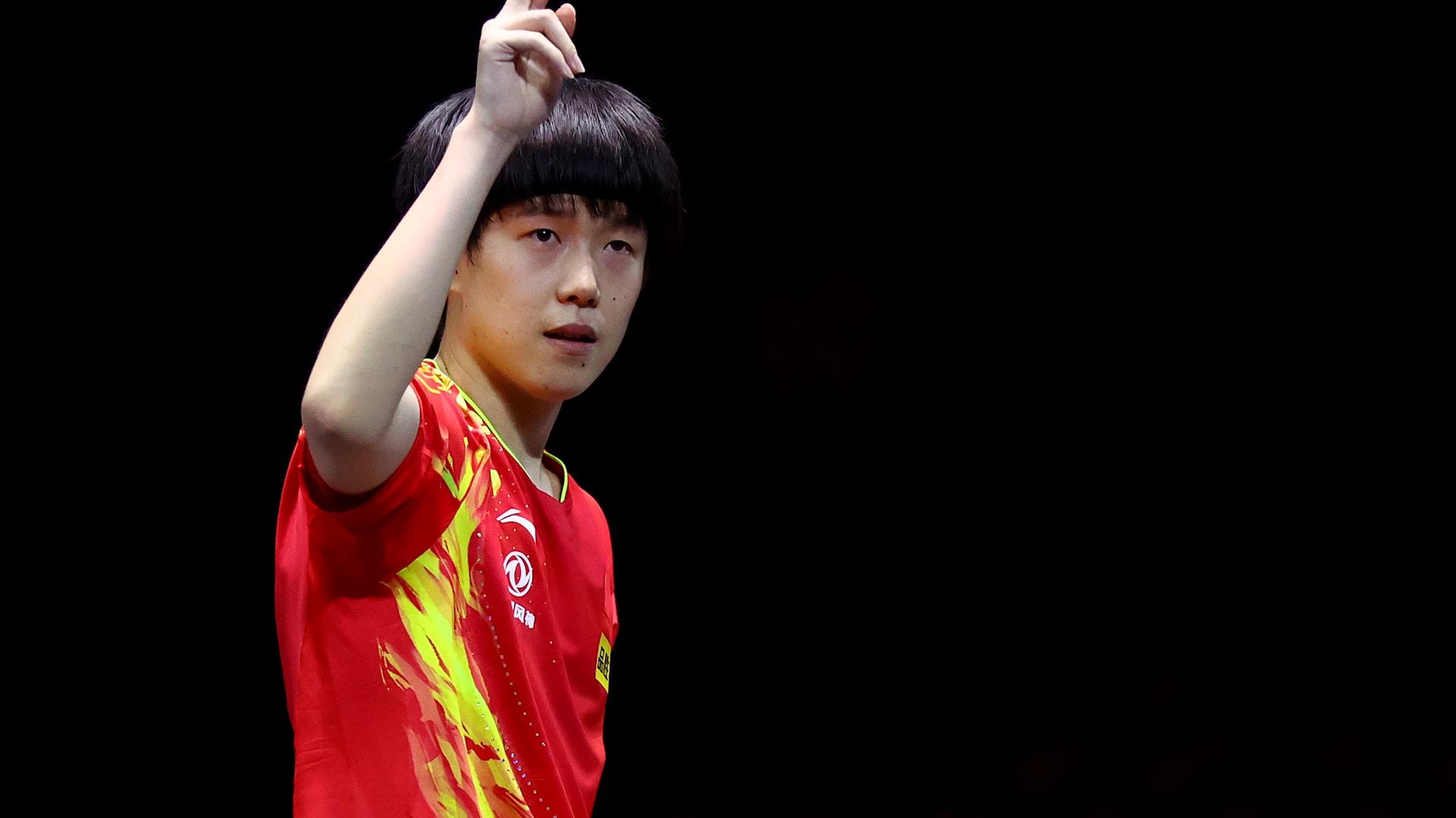 2024年WTT总决赛第二日综述：王楚钦、林诗栋和王曼昱顺利晋级，中国队一改颓势取得5胜1负