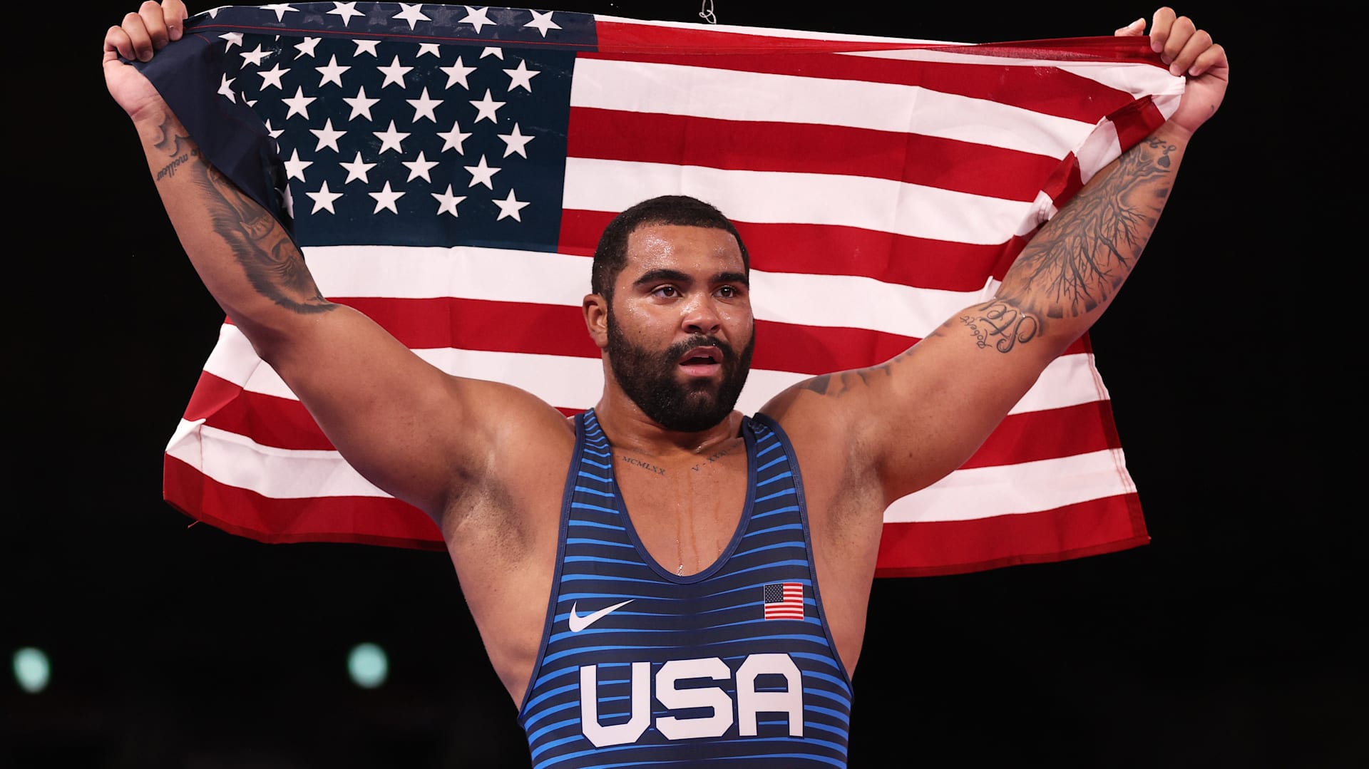 Gable Steveson lives up to his namesake by winning men's