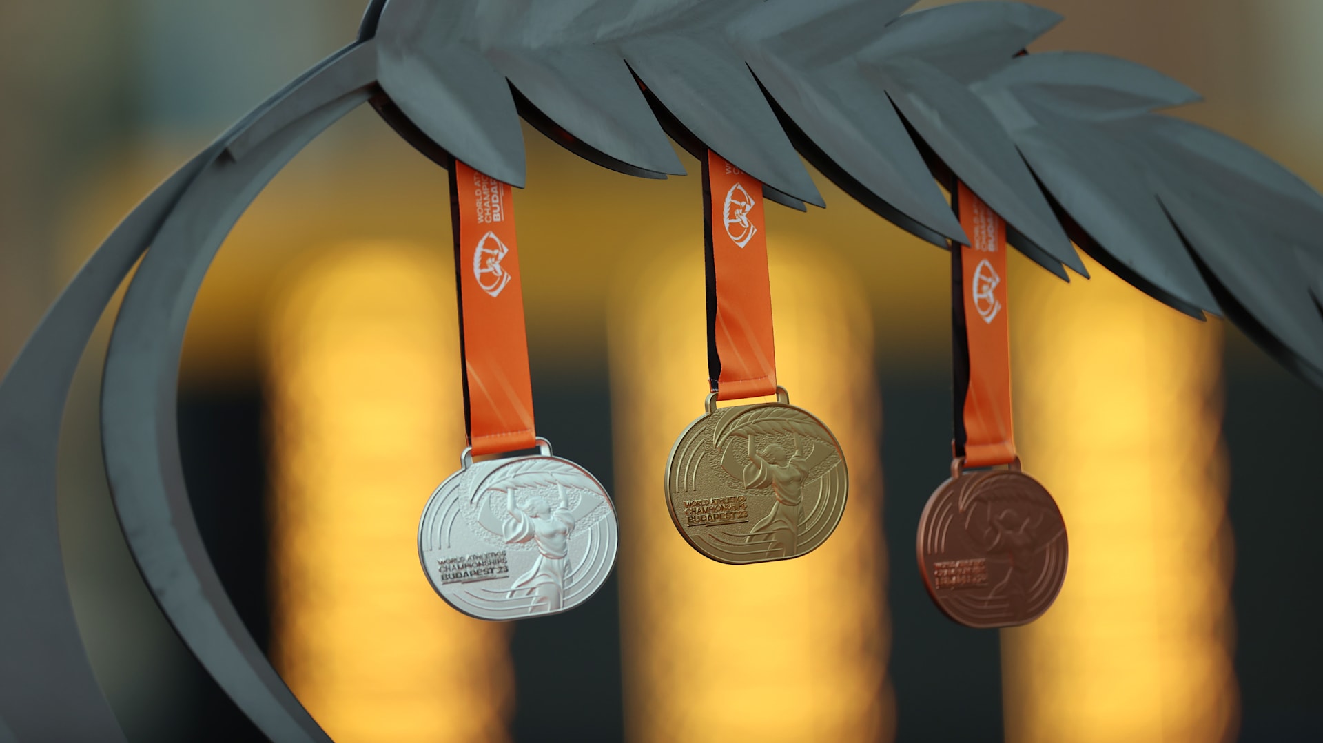 Athlétisme. Comment ont été imaginées les médailles des Mondiaux sur route ?