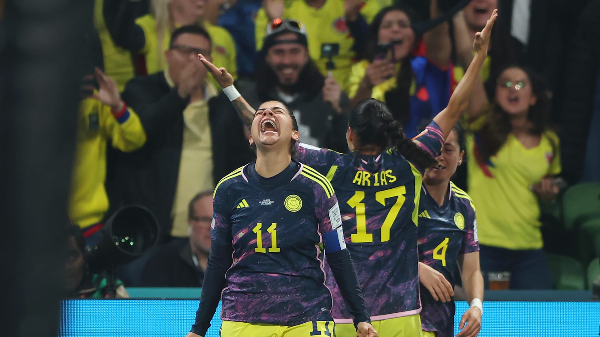 Women's colombian soccer store jersey