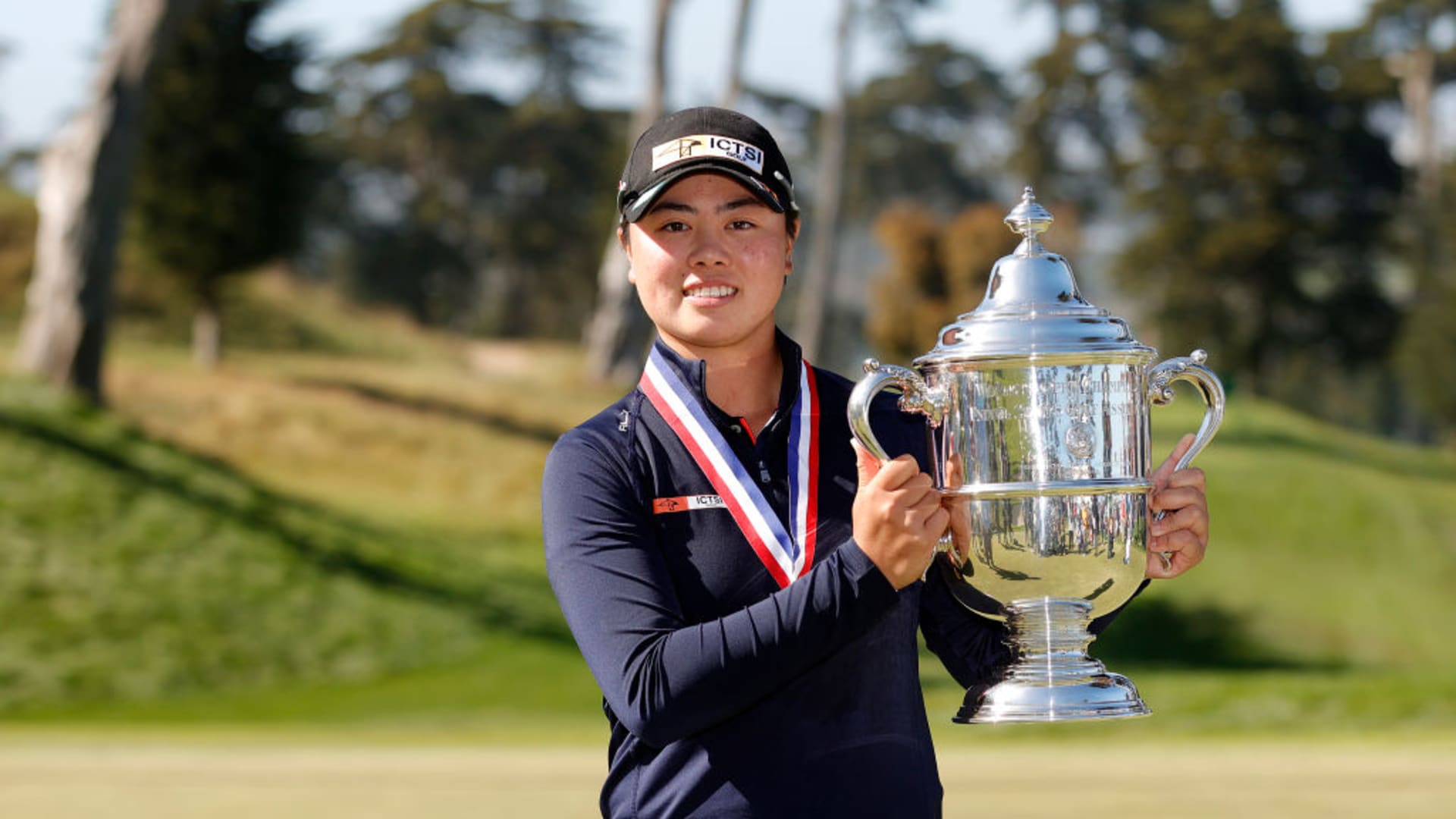 第53回日本女子オープンゴルフ選手権 笹生優花 サイン入りピンフラッグ 笹生優花、2連覇をかけ全米オープンへ 今度は日の丸を背負って