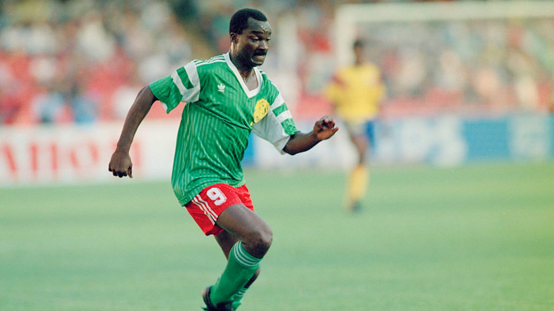 Who is the oldest goal-scorer in the World Cup?