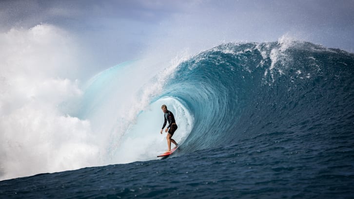 タヒチ・チョープー サーフィン写真集「Teahupoo」ティム・マッケンナ 撮影 タヒチ・チョープー サーフィン写真集「Teahupoo」ティム
