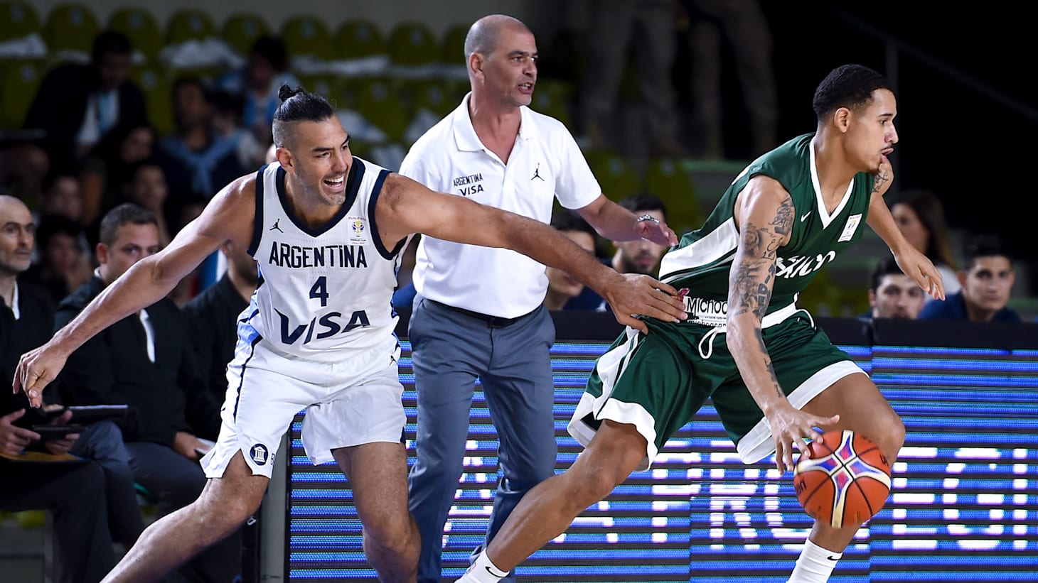 Conoce las cinco posiciones de baloncesto en español de México, Argentina y  España