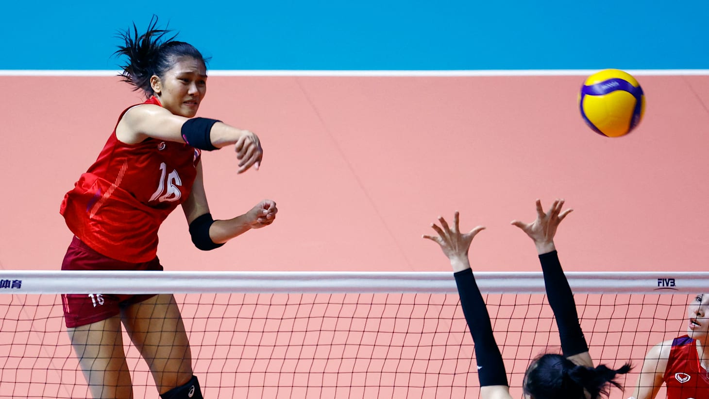 Who won deals the women's volleyball