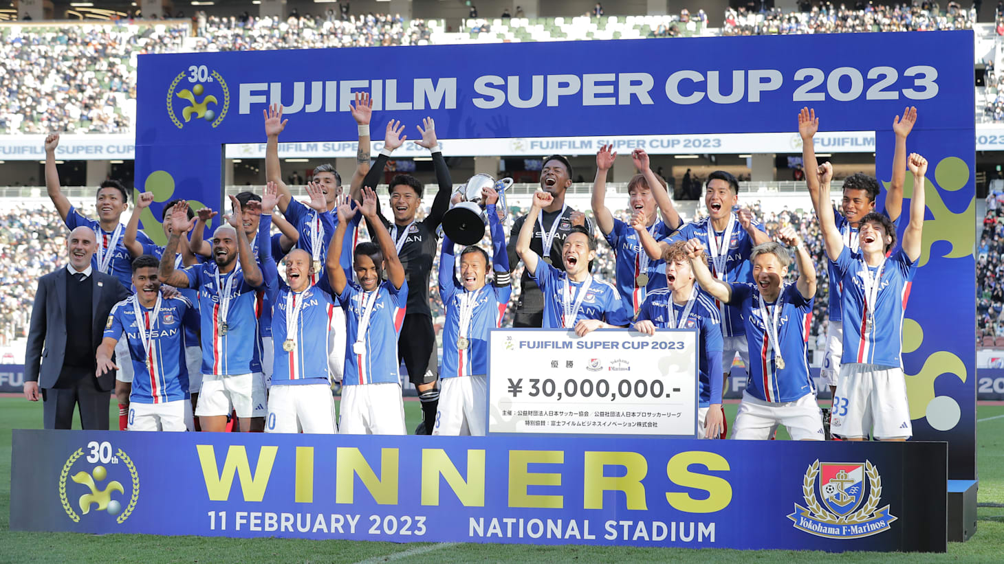 2023 横浜F・マリノス全試合コラージュ 横浜F・マリノスが6度目の挑戦で初制覇…ヴァンフォーレ甲府は