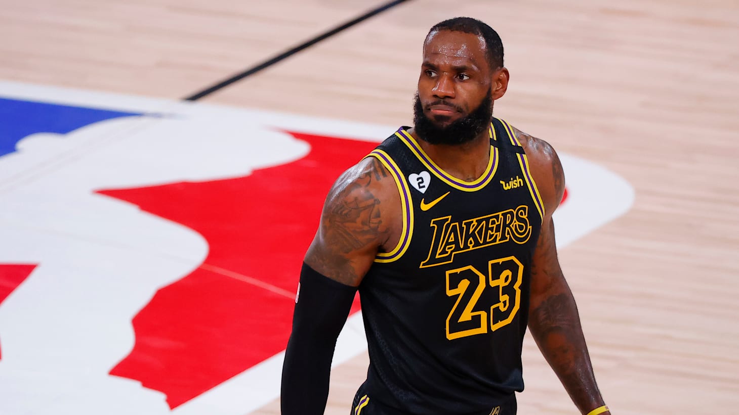 Lebron james back hot sale in black jersey