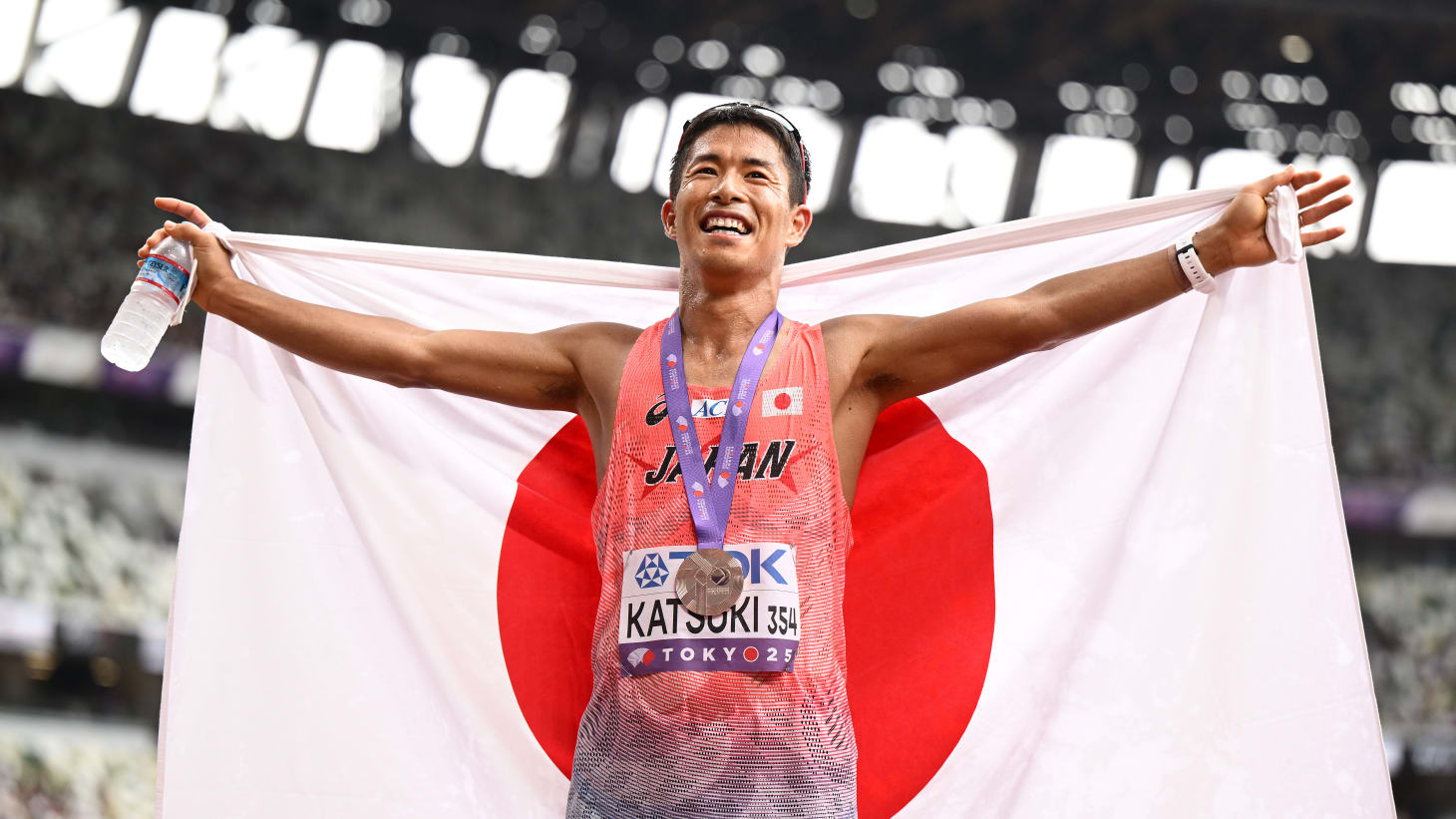 2025年世界陸上　東京大会記念銀メダル 2025年 世界陸上 東京大会記念銀メダル - メルカリ